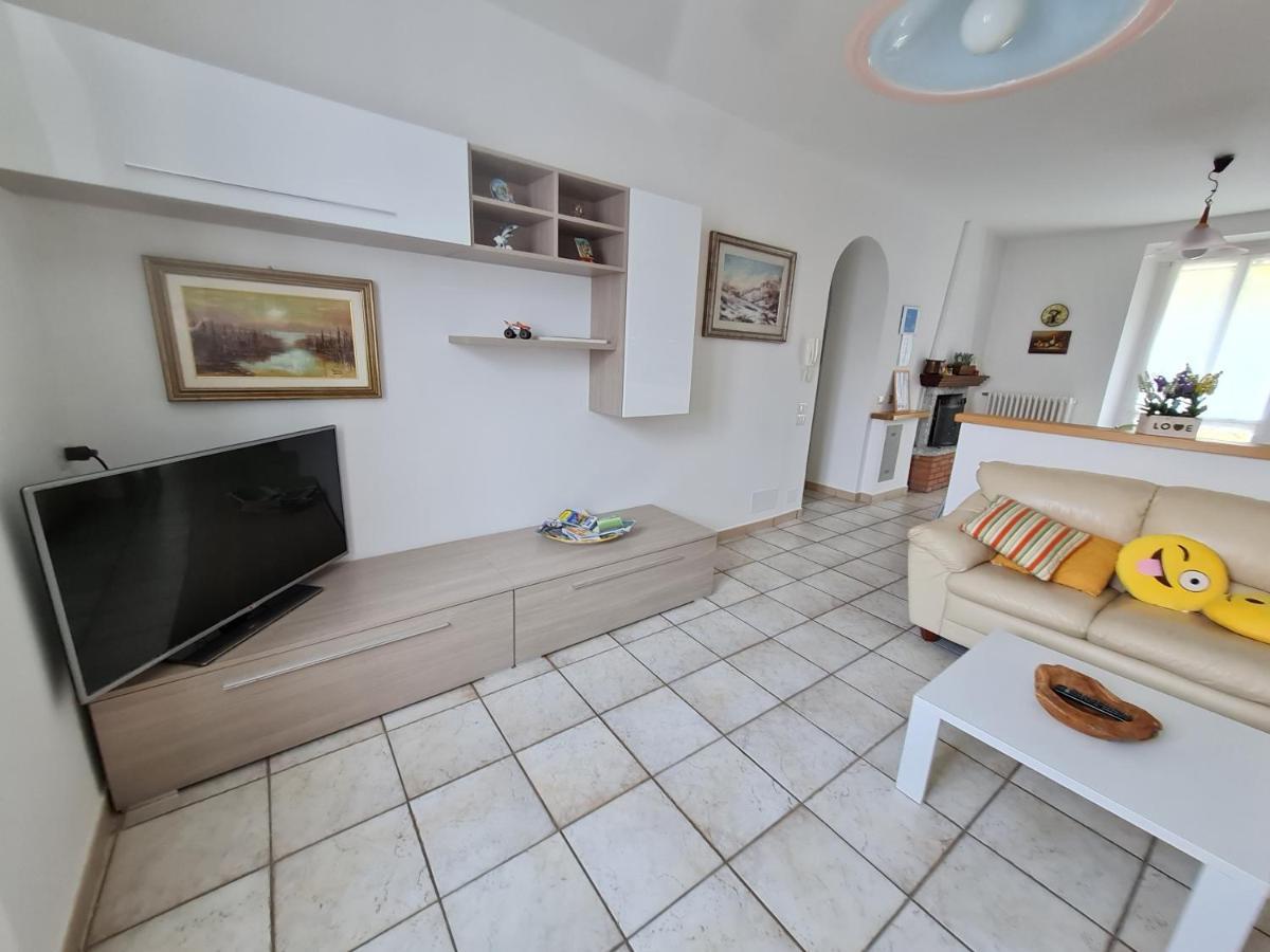 הוילה Valbrona Casa Gabry מראה חיצוני תמונה